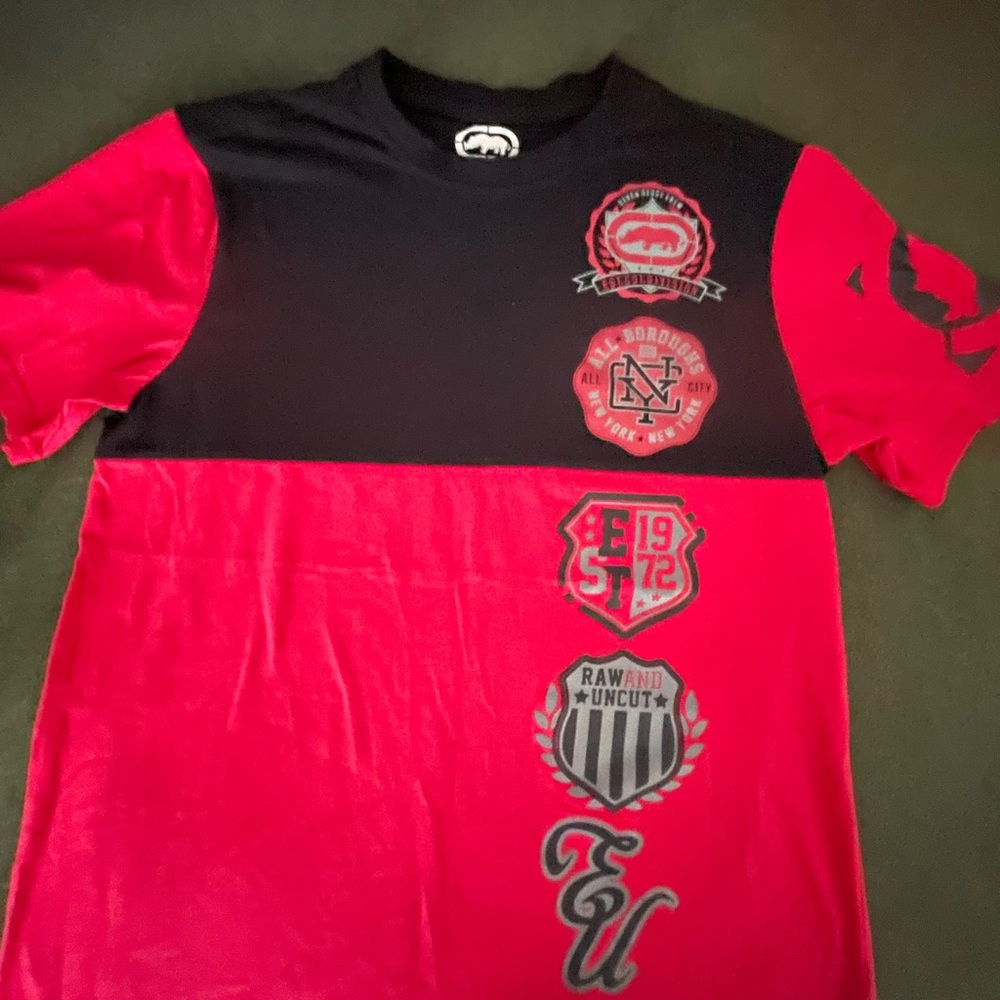 Ecko Unlimited Red and Black Graphic Tee